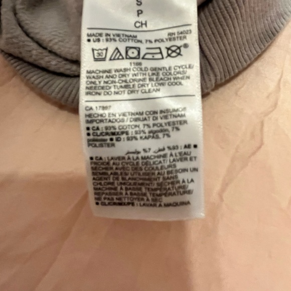 NWT: Womens OLD NAVY sweatshirt - Picture 6 of 6